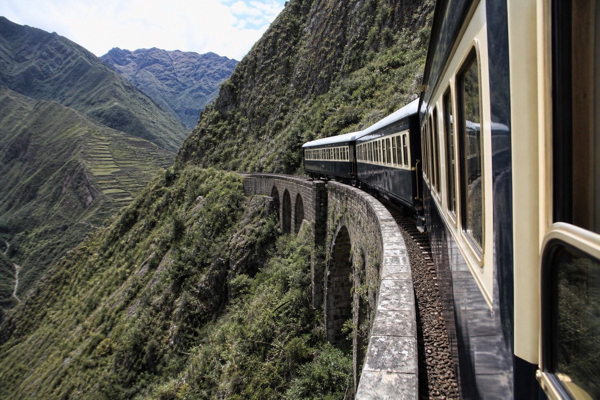 The blue-and-gold Hiram Bingham train